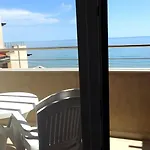 Seafront Im Apartment