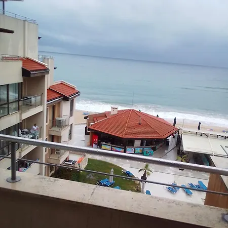 Apartment Seafront Im Obzor