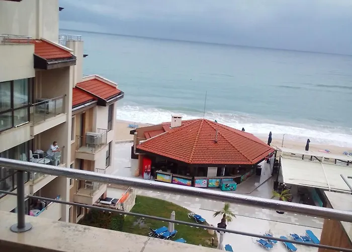 Apartment Seafront Im Obzor